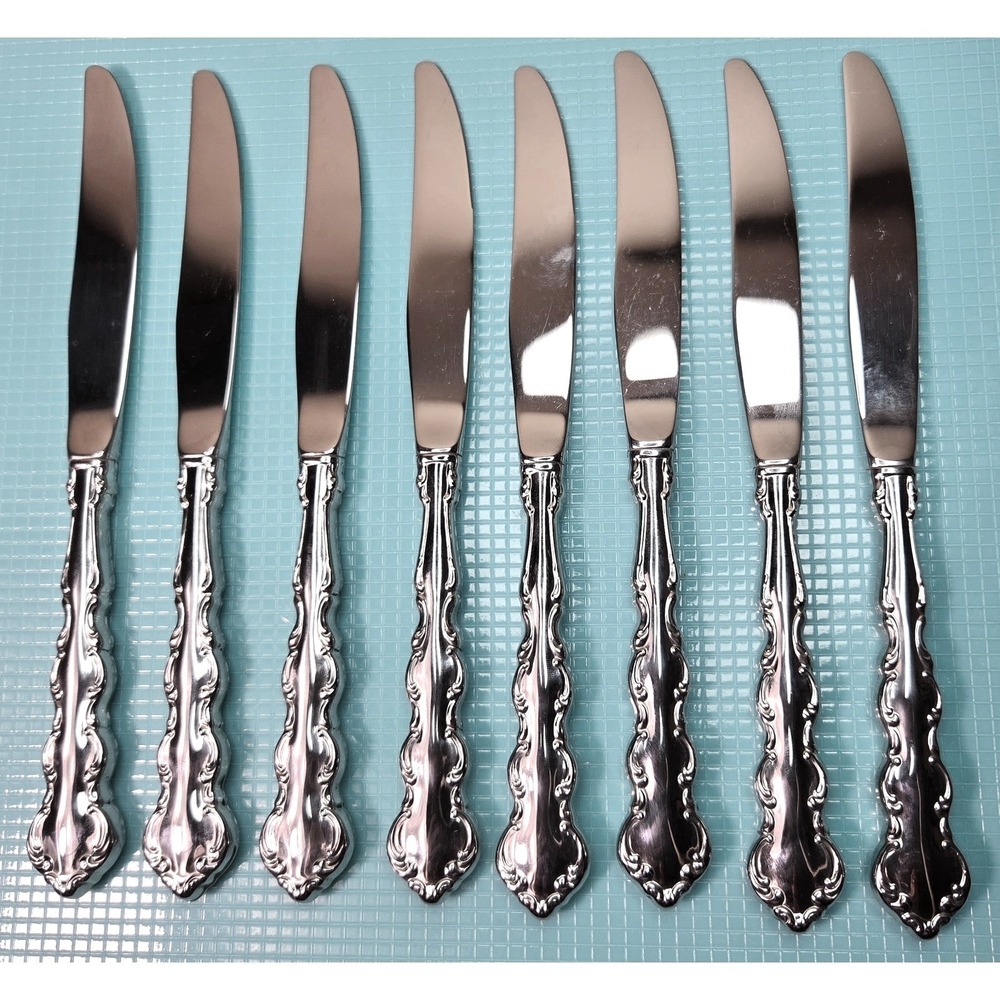 Oneida Mozart Dinner Knives Set of 8 Stainless Flatware Glossy Scroll Silverware